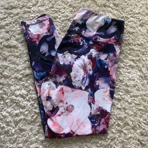 Old Navy Go-Dry Floral Leggings